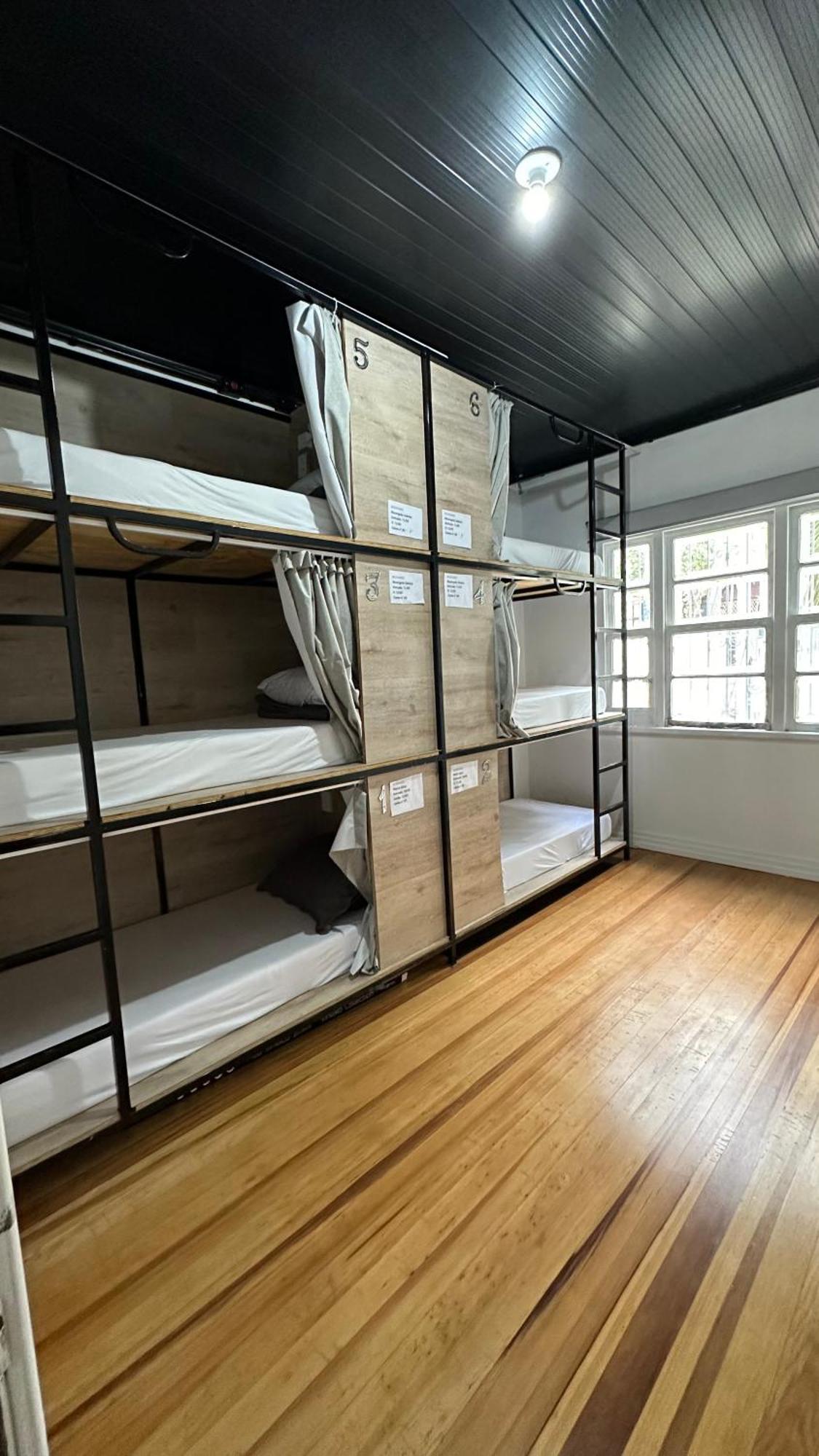 Hostel Hug Brasil Куритиба Экстерьер фото